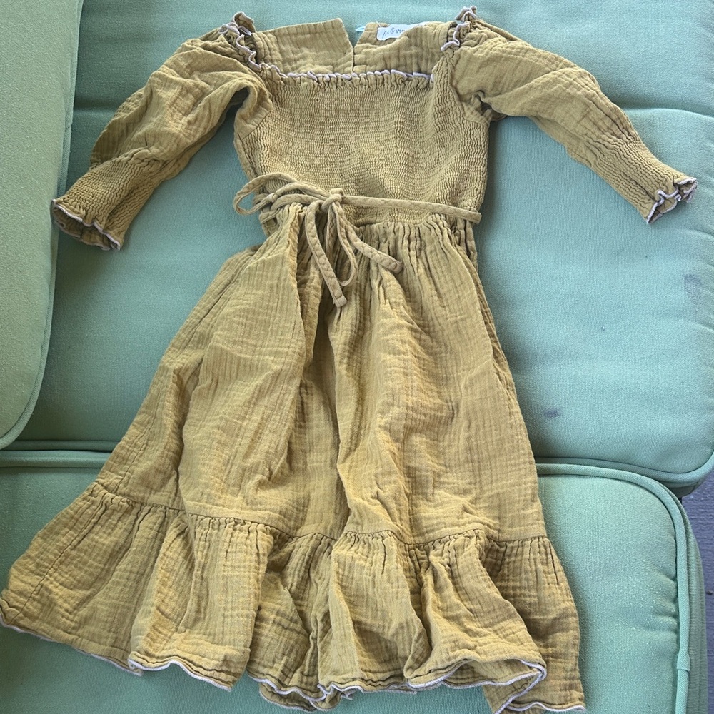 Fin and Vince ochre linen dress 4/5 PLAY